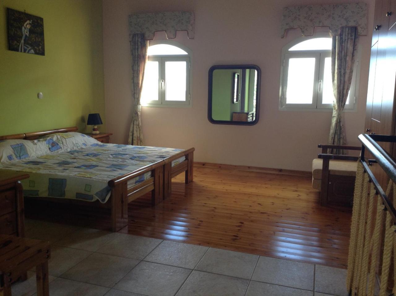 Dogis Retreat Apartment Agia Efimia Екстериор снимка